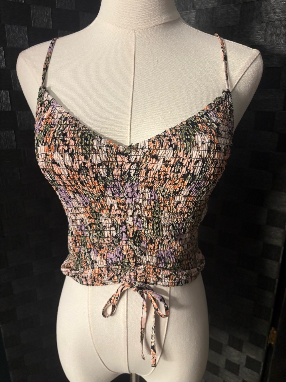 Forever 21 floral print ruched knit crop top